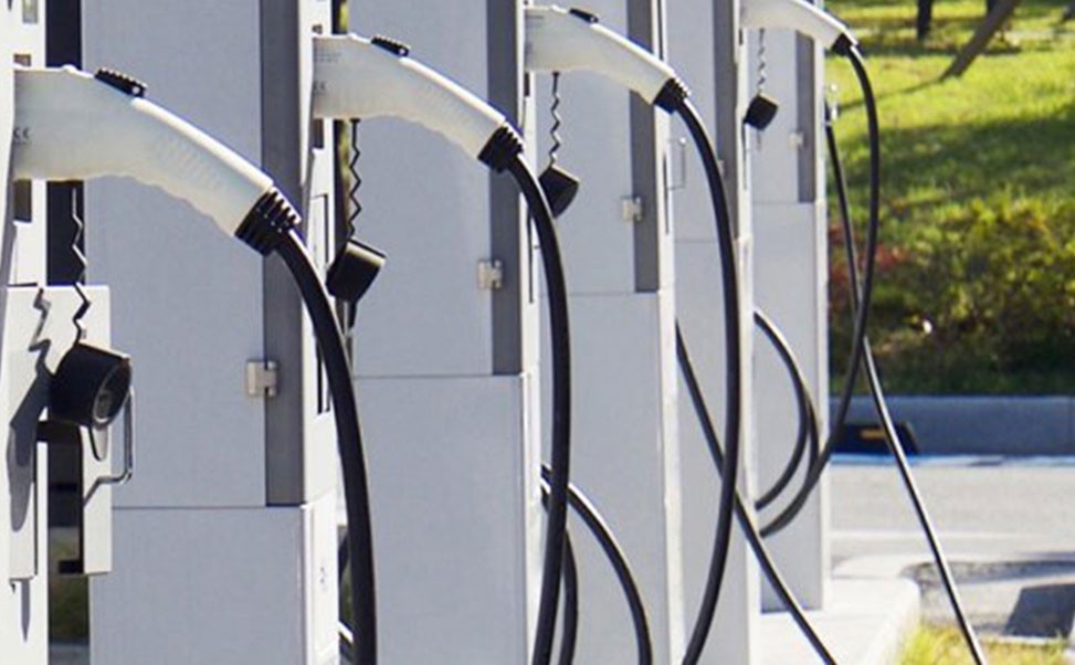 汽車充電樁市場的需求與投資分析：前景與策略